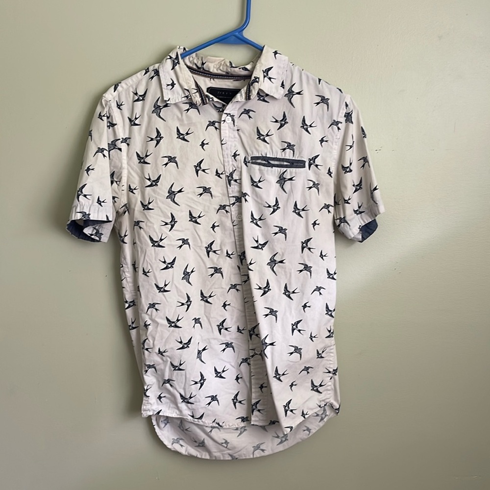 Forever 21 Men’s extra small blue bird print button up